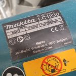 Makita LC1230N 305mm metallkappesag på DeWalt DE7023 -xj sagbord - Bilde 6