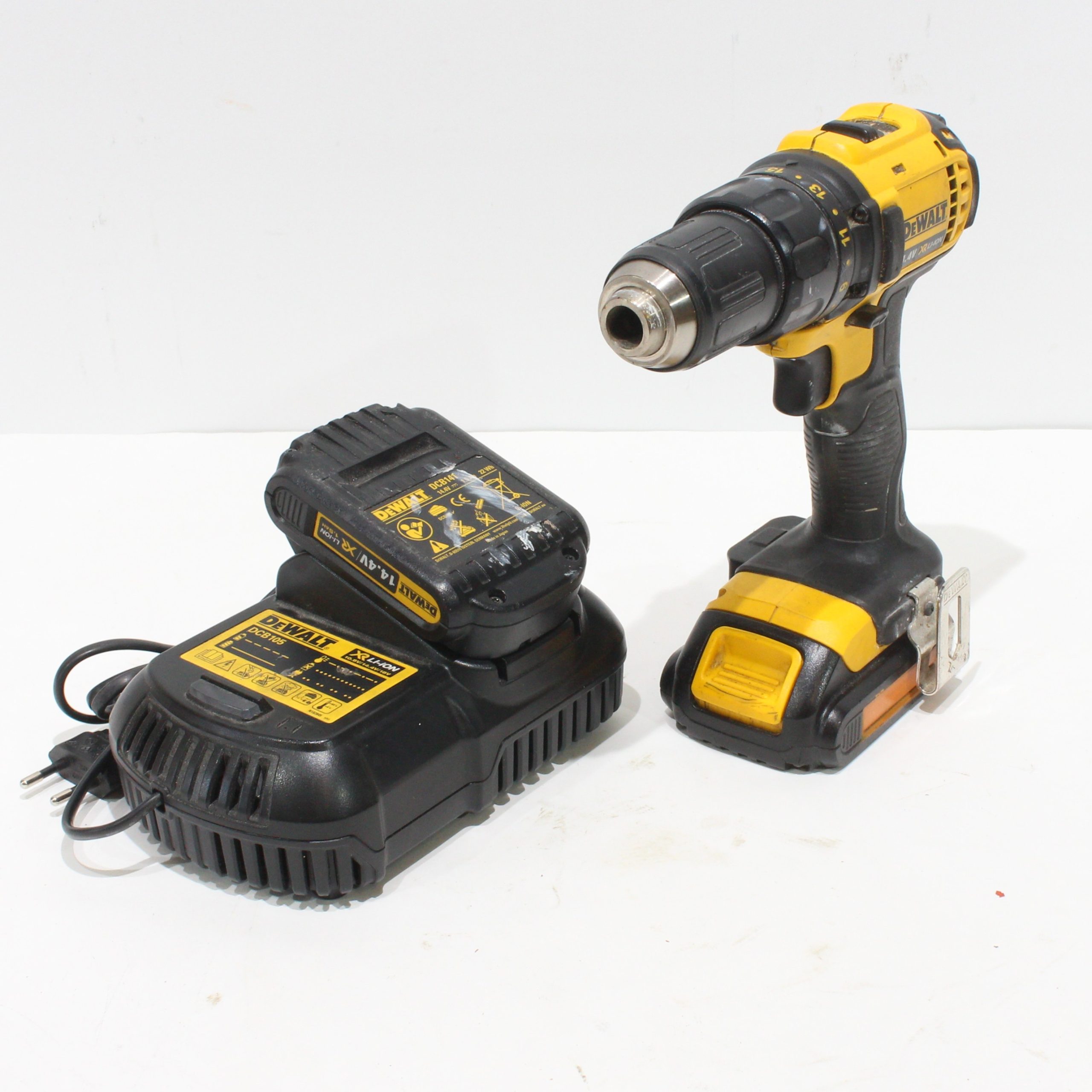 IMG_0469 DeWalt DCD730 børsteløs drill med batteri og lader - Bilde 1