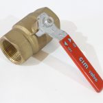 Cimbrero 1-1/4″ kuleventil